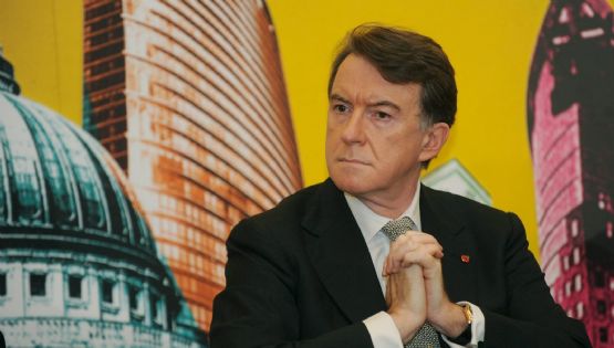 Capturan al exministro británico Peter Mandelson por su relación con Epstein