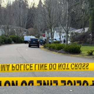 Mueren cuatro personas tras apuñalamiento en Washington; policía abate al sospechoso