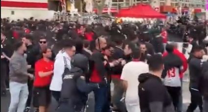 Policías protagonizan violento enfrentamiento con aficionados del Benfica a las afueras del Santiago Bernabéu