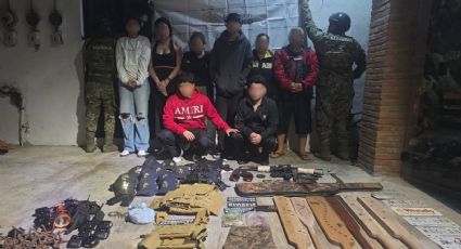 Detienen en Puerto Vallarta a ocho sujetos presuntamente ligados al CJNG tras operativo de la Marina