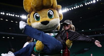 ¡Euforia! Sydney Sweeney, estrella de Hollywood, asiste a juego de la liga portuguesa y sorprende al mostrar su habilidad con el balón