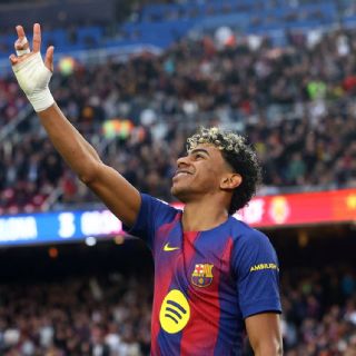 Lamine Yamal anota un triplete en triunfo de Barcelona ante Villarreal