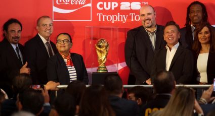 Bajo fuerte dispositivo de seguridad en Guadalajara inicia la exhibición del trofeo de la Copa del Mundo de la FIFA