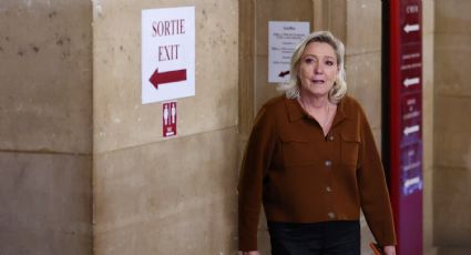 Fiscalía de París pide inhabilitar cinco años a Marine Le Pen; podría quedar fuera de las presidenciales de 2027