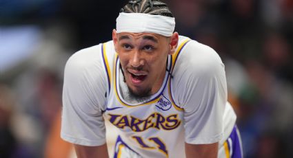 Jackson Hayes, jugador de Lakers, es suspendido un juego por la NBA tras dar un empujón y tirar a la mascota de los Wizards