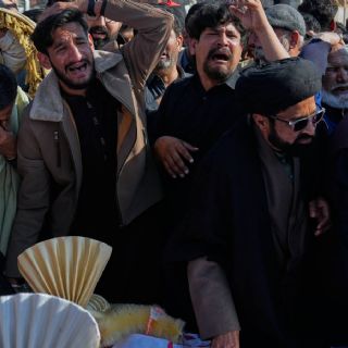 Explosión en Pakistán: arrestan a cuatro sospechosos del ataque en mezquita que dejó 31 muertos