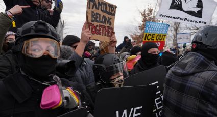 Detienen a manifestantes en Minneapolis durante protesta por muertes a manos de agentes migratorios