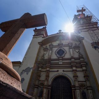 "No se sostiene únicamente en la química": Iglesia católica critica nociones fugaces del amor