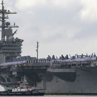 Irán afirma que cuatro misiles alcanzaron al portaviones Abraham Lincoln; EU niega impacto