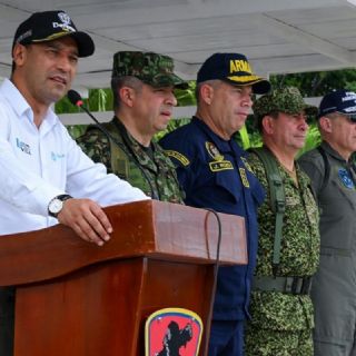 Colombia anuncia acciones militares contra el narcotráfico en conjunto con Ecuador