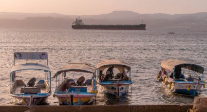 Al menos 150 buques cisterna están detenidos en el golfo Pérsico tras el cierre del estrecho de Ormuz
