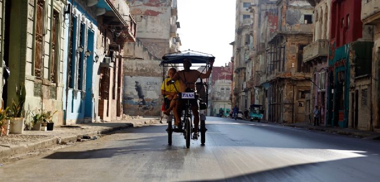 Alistan buque en Yucatán para enviar ayuda humanitaria a Cuba; pertenece al Convoy Nuestra América