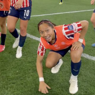 Chivas gana el Clásico Femenil y responde a quejas del América por la cancha