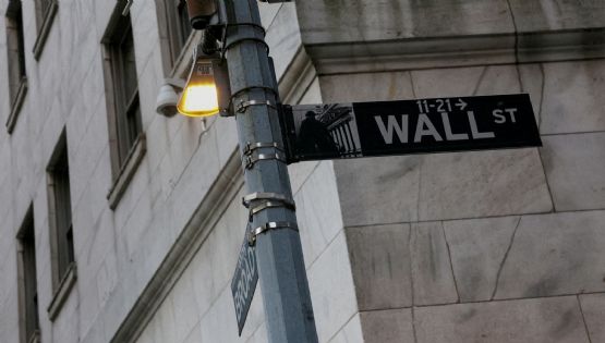 Wall Street abre en rojo ante la falta de señales de un fin al conflicto en Medio Oriente