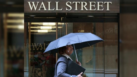 Wall Street cierra a la baja mientras el conflicto en Irán se intensifica; el petróleo sube a más de 100 dólares