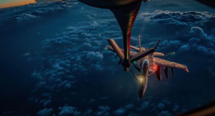 Trump presume "bombardeo histórico" contra Irán y amenaza con destruir su infraestructura petrolera