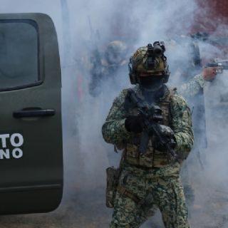 El Ejército mexicano se prepara para el Mundial y entrena al grupo de élite "Los Murciélagos"