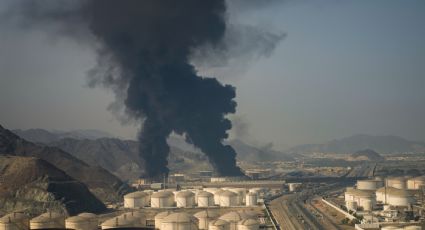 Irán llama a evacuar puertos en Emiratos Árabes Unidos y amenaza activos de Medio Oriente