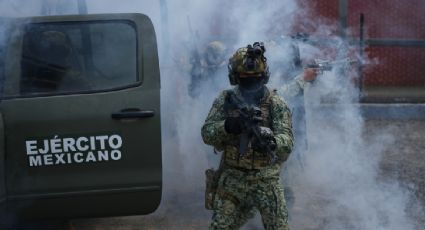 El Ejército mexicano se prepara para el Mundial de futbol y entrena al grupo de élite "Los Murciélagos"