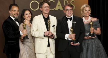 Ganadores de los Óscar 2026: "Mr. Nobody contra Putin" gana a mejor largometraje documental