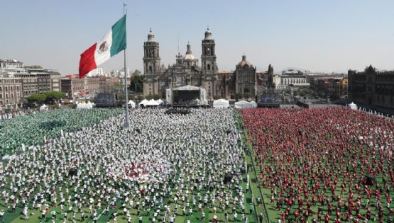 La Ciudad de México rompe el Récord Guinness de ‘la clase de futbol más grande del mundo’ con 9,500 asistentes
