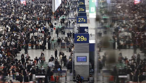 China rompe récord con 9 mil 410 millones de viajes domésticos durante el Año Nuevo Lunar