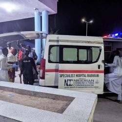 Ataques con explosivos en tres sitios de Nigeria dejan decenas de personas muertas y heridas