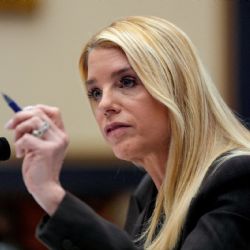 Citan a Pam Bondi a comparecer ante el Congreso de EU por la investigación sobre Epstein
