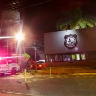 Fuerzas federales y estatales catean el penal de Uruapan, Michoacán