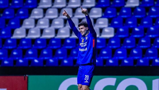 ¡Con golazo de 'taquito' de Paradela! Cruz Azul avanza a Cuartos de Final de la Concachampions a costa de Rayados