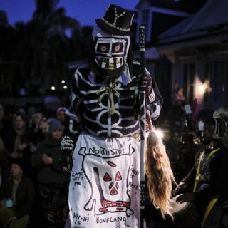 Latinos y otras minorías, la mayoría de las 150 mil muertes por Covid-19 no contabilizadas en EU