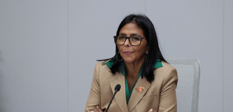 Más cambios en el gobierno de Rodríguez: designa nuevos ministros de Energía Eléctrica y Vivienda