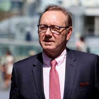 Kevin Spacey evita ir a juicio tras alcanzar acuerdo por señalamientos de agresión sexual