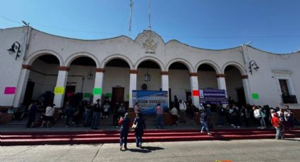 Maestros de la CNTE toman presidencias municipales a lo largo de todo Michoacán