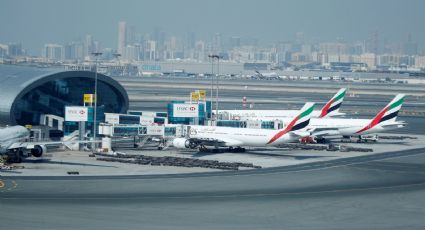 Aerolíneas de Emiratos Árabes Unidos reanudarán un número limitado de vuelos desde Dubái
