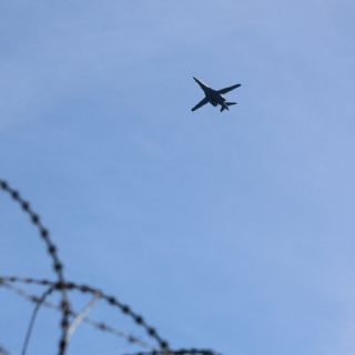 Irán afirma que atacó un caza F-15 en su espacio aéreo y cerca la isla de Ormuz