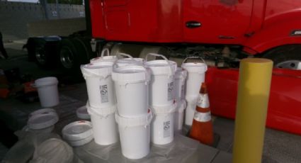 Mexicano es detenido por intentar ingresar a EU con más de 400 kilos de metanfetamina líquida