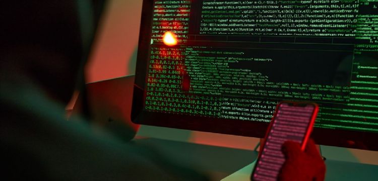 Con AMLO y Sheinbaum como gancho, las "inversiones milagro" que han defraudado a miles de mexicanos