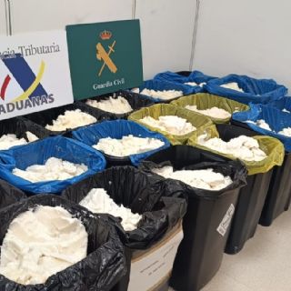 Incautan en Madrid 625 kilos de metanfetamina procedente de México; iba oculta en aceite de coco