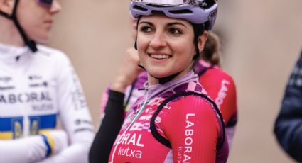 La ciclista que cayó al vacío en la carrera Milán San Remo y se rompió 5 costillas seguirá hospitalizada, aunque su condición mejora