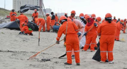 Organizaciones denuncian que derrame de petróleo en el Golfo de México inició en febrero desde Campeche