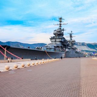 Atacan con drones a petrolero ruso en el mar Negro en medio de escasez de combustible