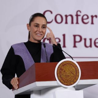 “Ya hay una hipótesis”: Sheinbaum afirma que derrame ocurrió desde un barco, pero hay más manchas