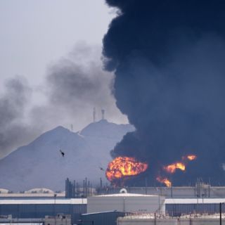 Irán resiste como insurgencia y mantiene presión en la economía mundial a un mes del conflicto