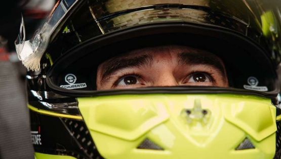 “Tenía que ser Pérez, obviamente”: George Russell llama “idiota” a Checo tras roce con el mexicano en práctica del GP de Japón