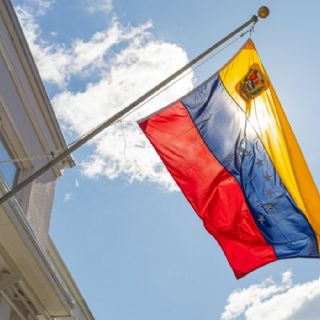 Venezuela anuncia recuperación de sus sedes diplomáticas en EU tras restablecer relaciones