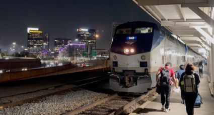 Resucita el tren en EU: conflictos del gobierno y retrasos obligan a ciudadanos a evitar los aeropuertos
