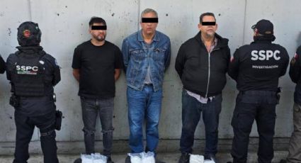 Caen tres integrantes de "Los Cabrera Sarabia" cerca de un centro comercial en la CDMX