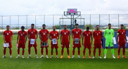 La selección de Irán protesta con imágenes de víctimas de bombardeos con Gianni Infantino como espectador en goleada ante Costa Rica