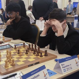 El argentino Faustino Oro está a un paso de ser el Gran Maestro de ajedrez más joven de la historia